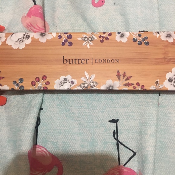 COPY - BUTTER LONDON | natural goddess shadow palette - Picture 4 of 6